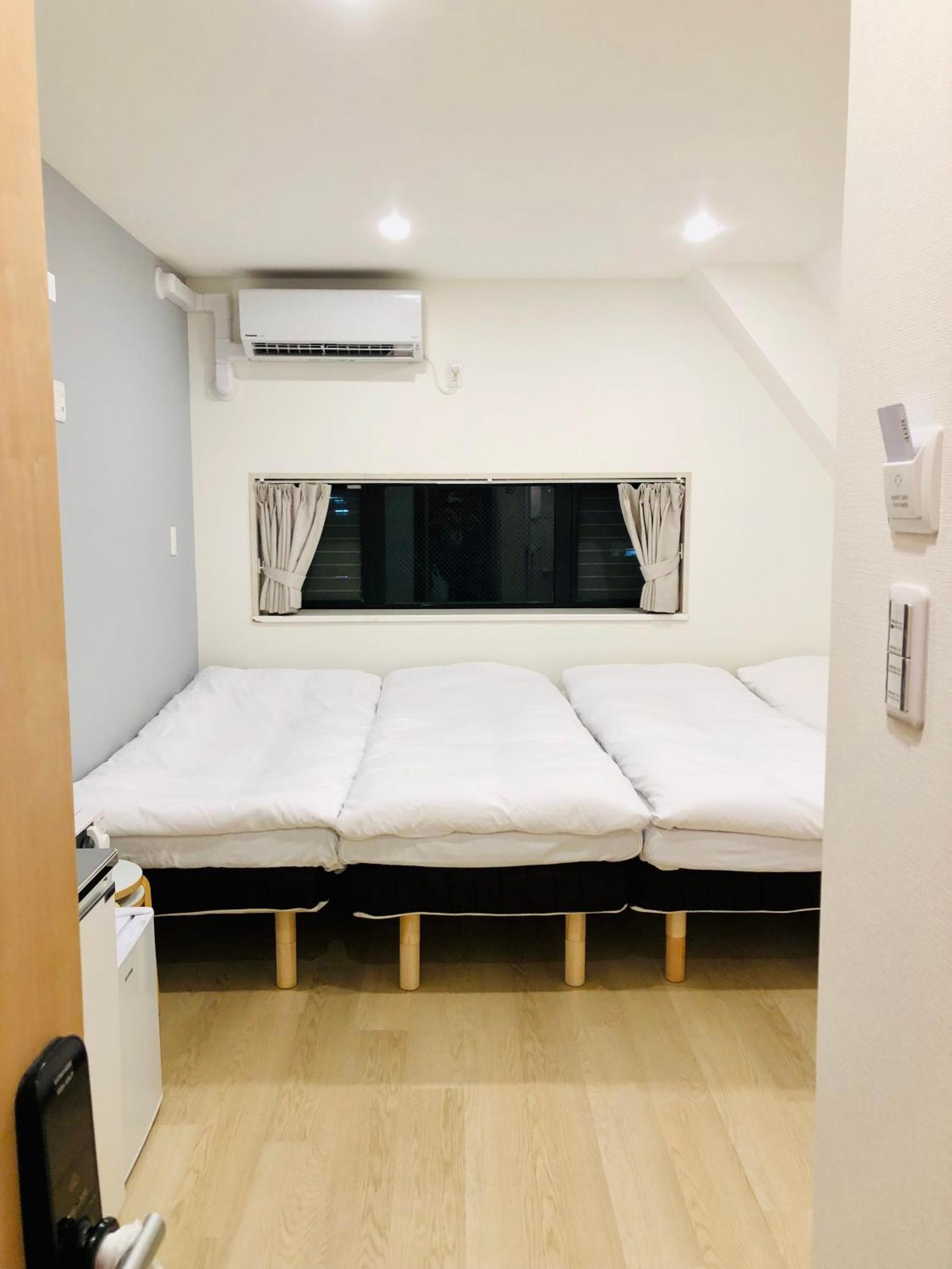 Oku Apartment Tokyo Bagian luar foto