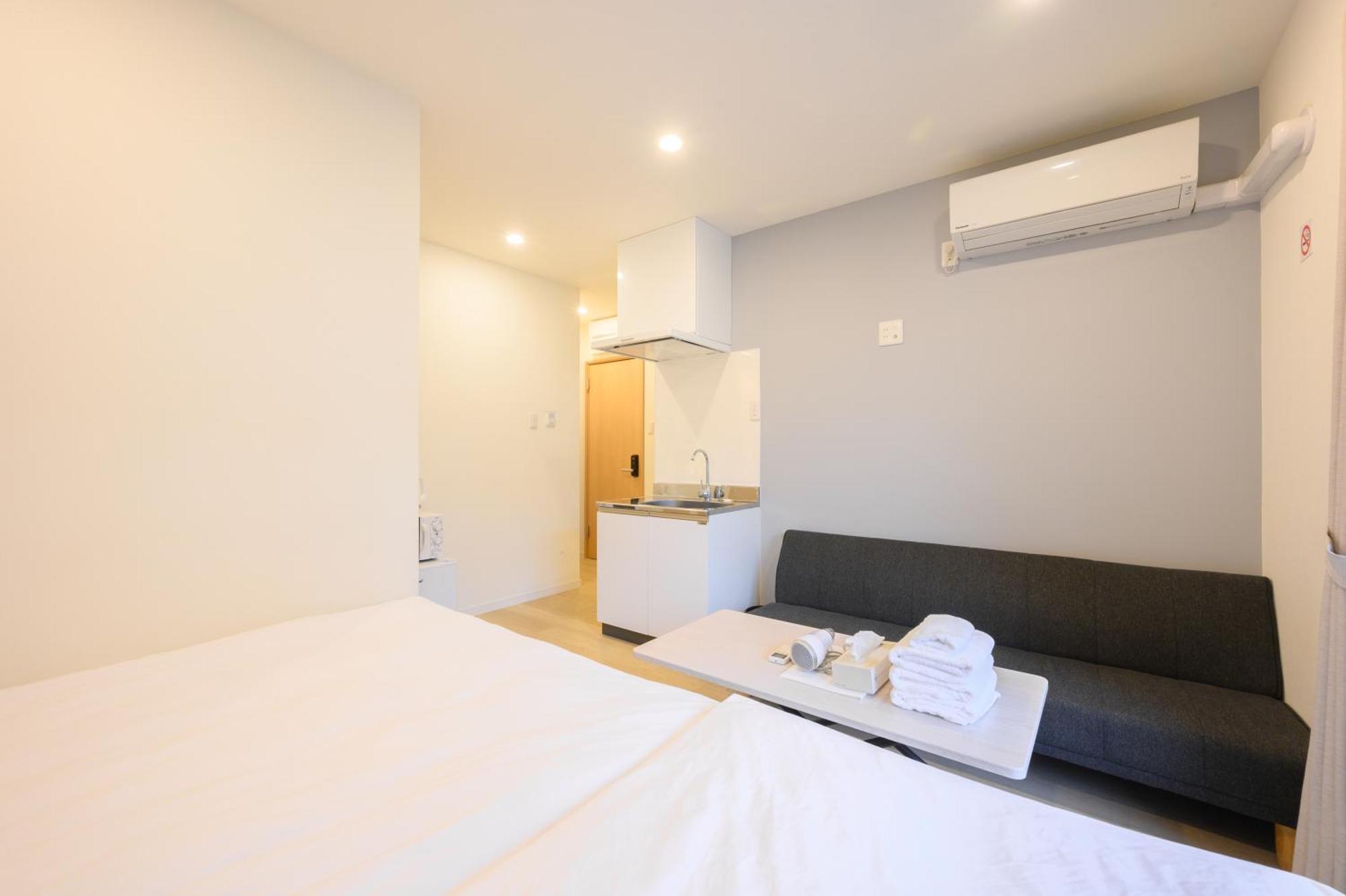 Oku Apartment Tokyo Bagian luar foto
