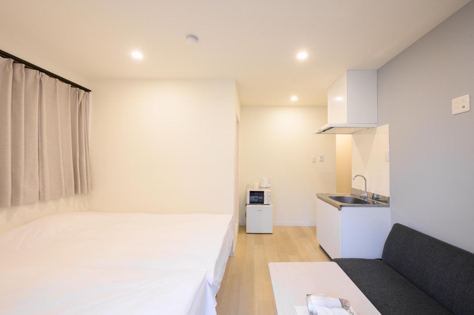 Oku Apartment Tokyo Bagian luar foto